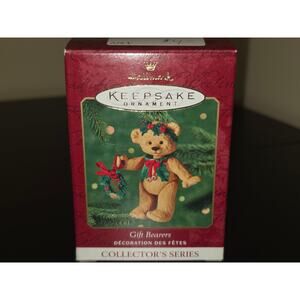2001‎ Hallmark Keepsake Christmas Ornament Gift Bearers Collector's Series #3